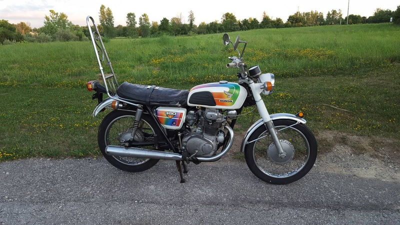 Illustration for article titled For $2,000, Would This 1969 Honda CB350 Have You Bellying Up To The Sissy Bar?